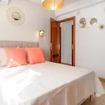 Nice Apartment In Malaga With Kitchen